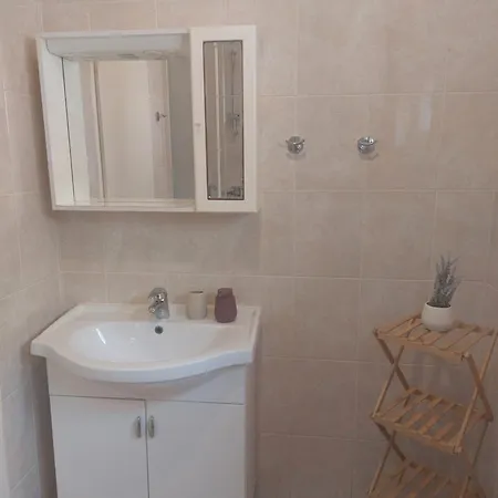 Apartman Lidija *