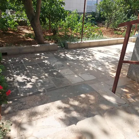 Lidija Apartment *