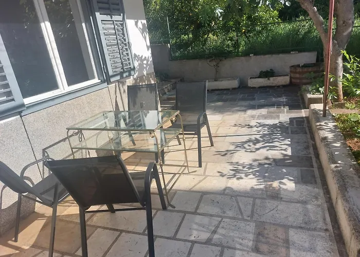 Lidija Apartman *